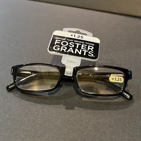 Nice Sturdy Readers by Foster Grant in Black. 1.25  1.50 nwt - Picture 1 of 4
